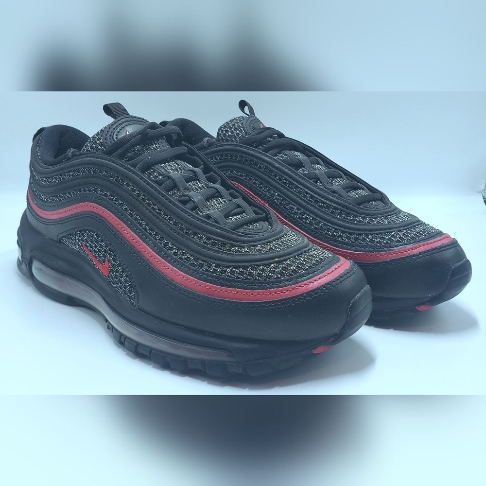 Women's Size 9 AirMax 97